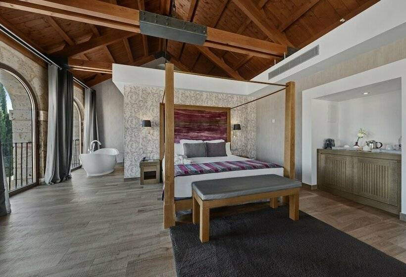 סוויטה, Castilla Termal Monasterio De Valbuena