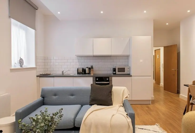 ２ベッドルームアパートメント, Cove Minshull Street