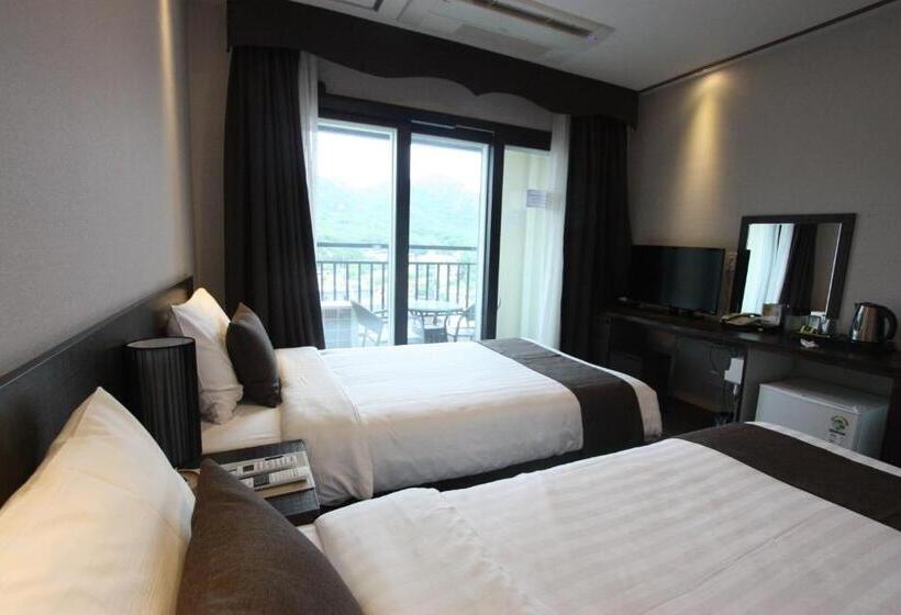 Quarto standard, Cs Premier