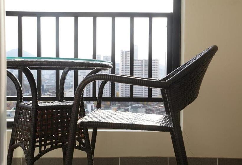 Quarto standard, Cs Premier