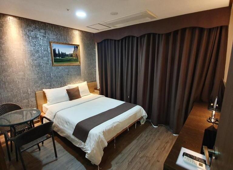 Quarto standard, Cs Premier