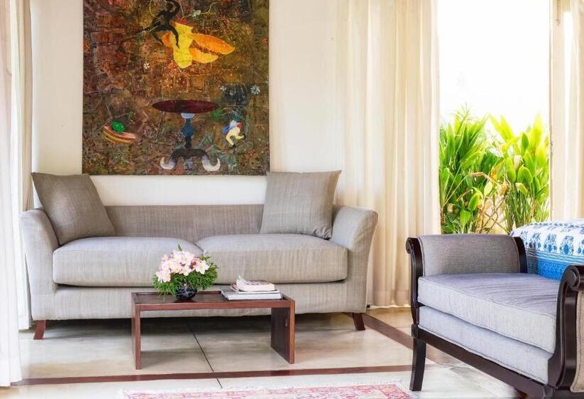 带大床的套房, Elysium