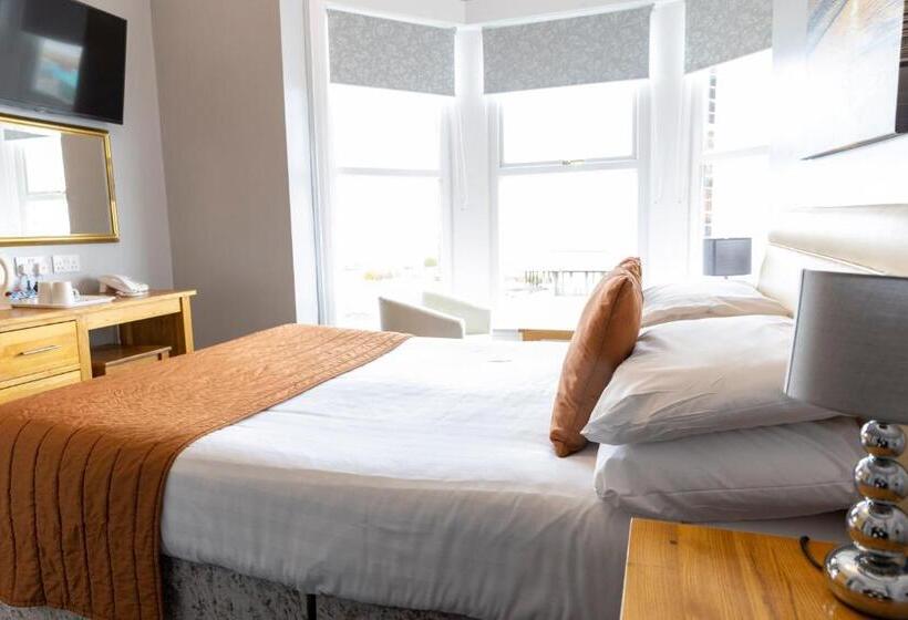 Номер Стандарт Вид на Море, Furzedown