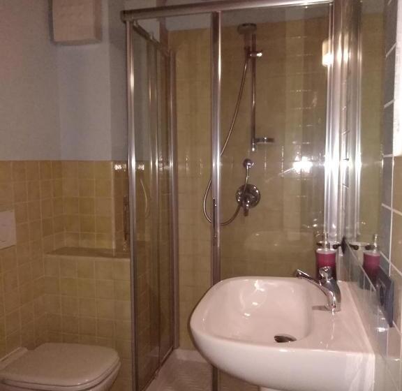 חדר סטנדרט יחיד, La Corte Di Lucina