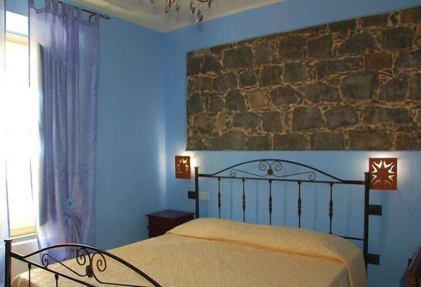 اتاق استاندارد, La Corte Di Lucina