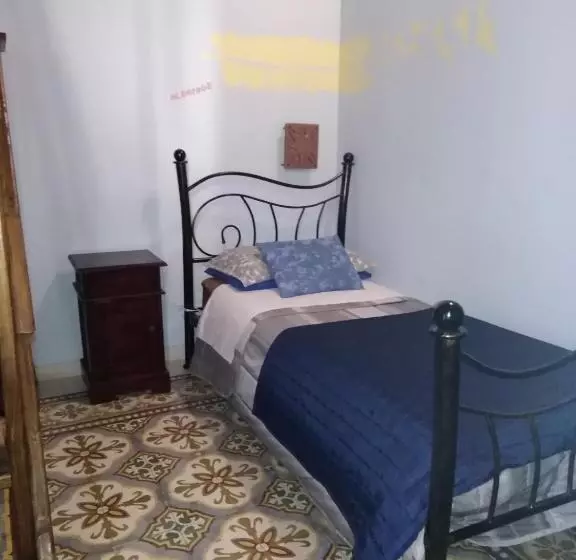اتاق استاندارد سه نفره, La Corte Di Lucina