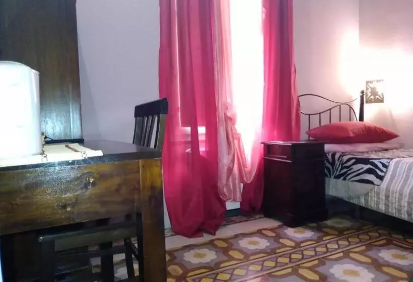 اتاق استاندارد یک نفره, La Corte Di Lucina