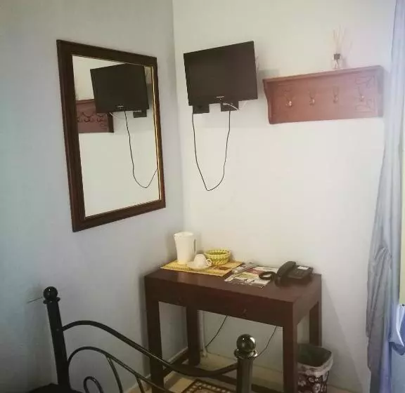 اتاق استاندارد یک نفره, La Corte Di Lucina
