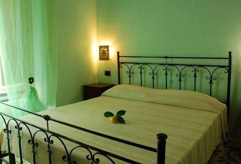 חדר סטנדרט, La Corte Di Lucina