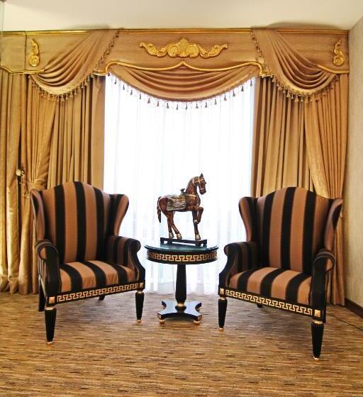 سوئیت پرزیدنت, Luxent