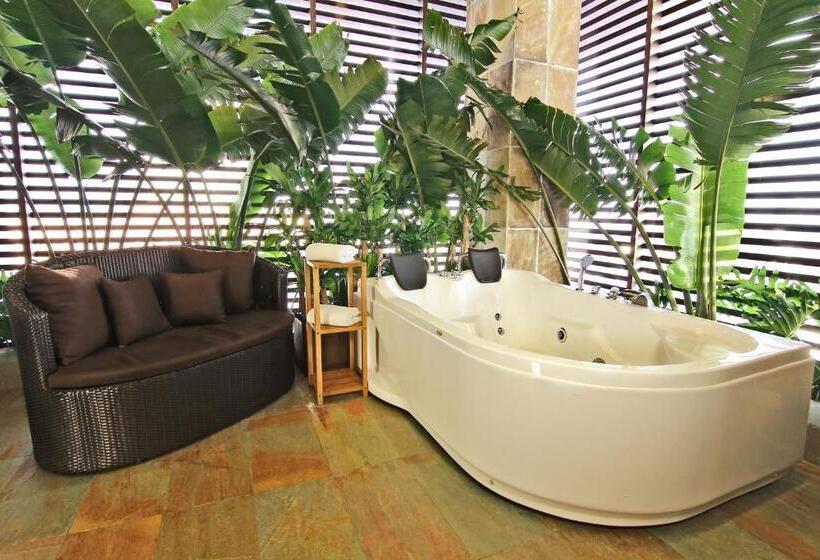 سوئیت پرزیدنت, Luxent