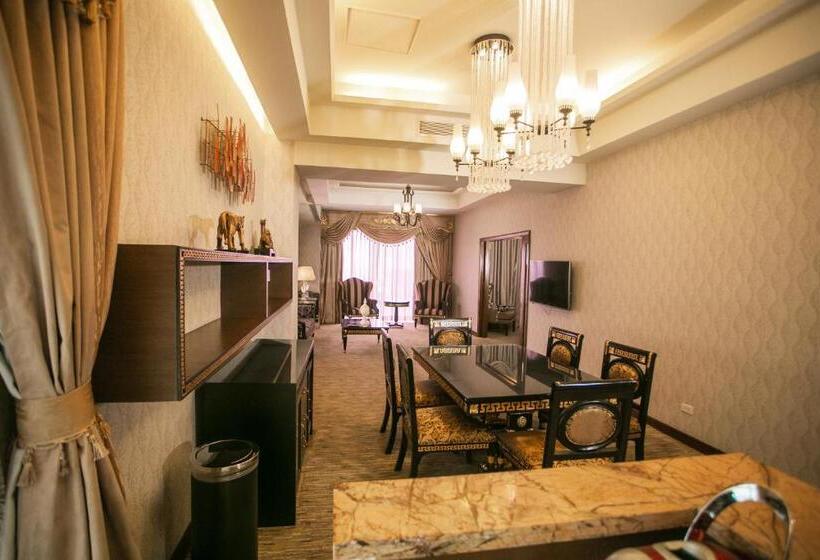 سوئیت پرزیدنت, Luxent