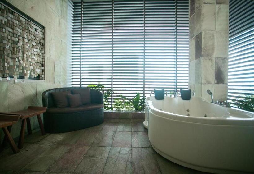 سوئیت پرزیدنت, Luxent