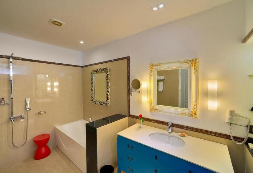 اتاق پرمیوم با چشمانداز دریا, Mayfair Waves