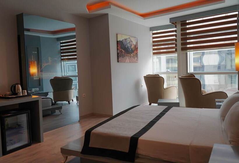 Junior Suite Vista Città, Pasaport Pier