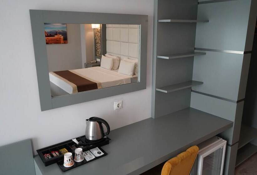 Camera Deluxe Vista Mare, Pasaport Pier