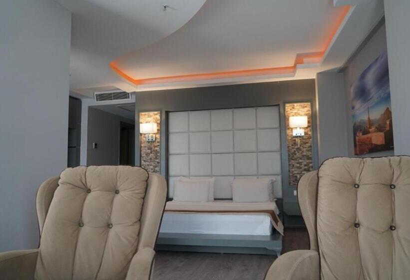 Camera Deluxe Vista Mare, Pasaport Pier