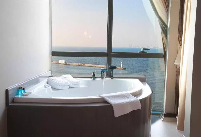 اتاق استاندارد با تخت بزرگ, Pasaport Pier