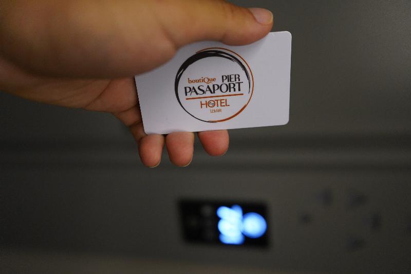 Camera Economy, Pasaport Pier