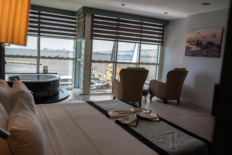 Suite Executive, Pasaport Pier