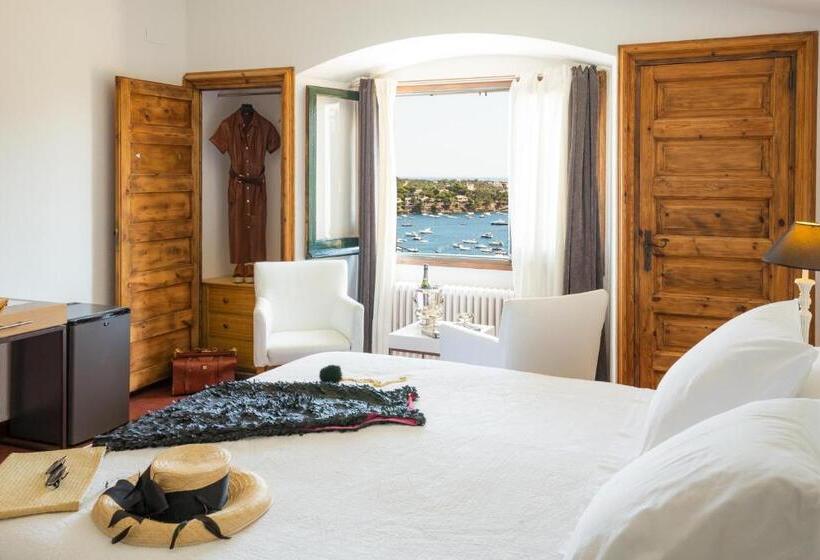 Номер Стандарт Вид на Море, Rec De Palau