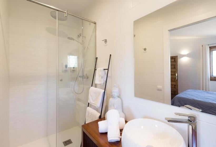 Номер Стандарт Вид на Сад, Rec De Palau