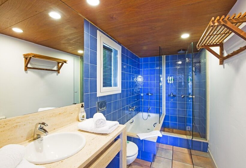 Номер Стандарт Вид на Море, Rec De Palau