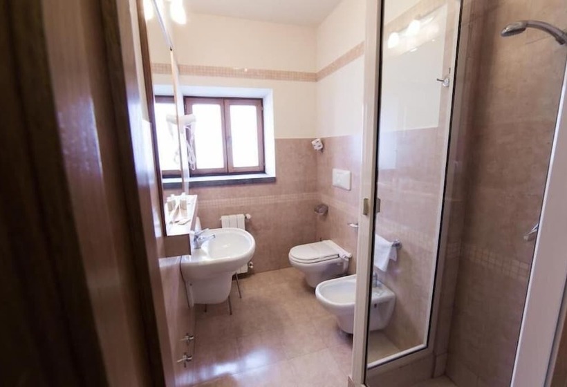 Camera Standard, Rifugio Sapienza