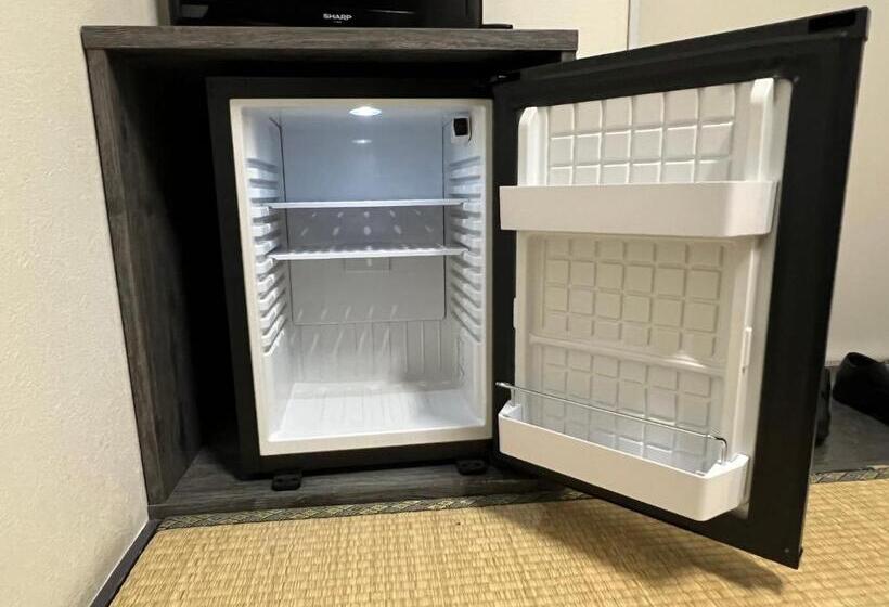 バスルーム共有のシングルスタンダード, Sunplaza 2