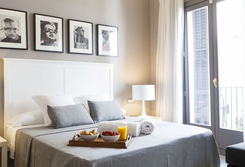 バルコニー付きスタンダードステューディオ, Kare No Apartments By Sitges Group