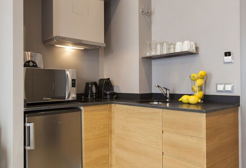 バルコニー付きスタンダードステューディオ, Kare No Apartments By Sitges Group