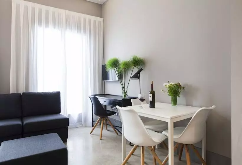 バルコニー付きスタンダードステューディオ, Kare No Apartments By Sitges Group