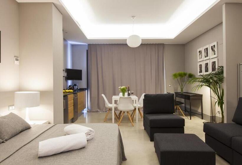 スタンダードスタジオ, Kare No Apartments By Sitges Group