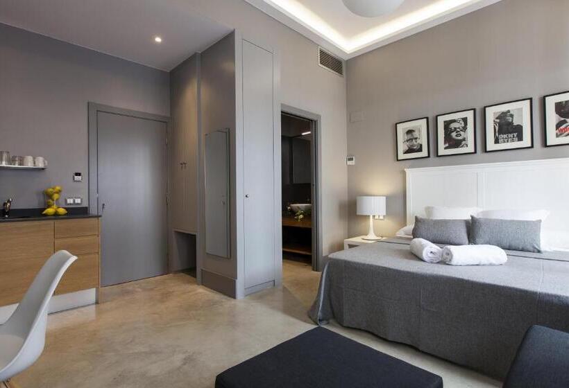 バルコニー付きスタンダードステューディオ, Kare No Apartments By Sitges Group