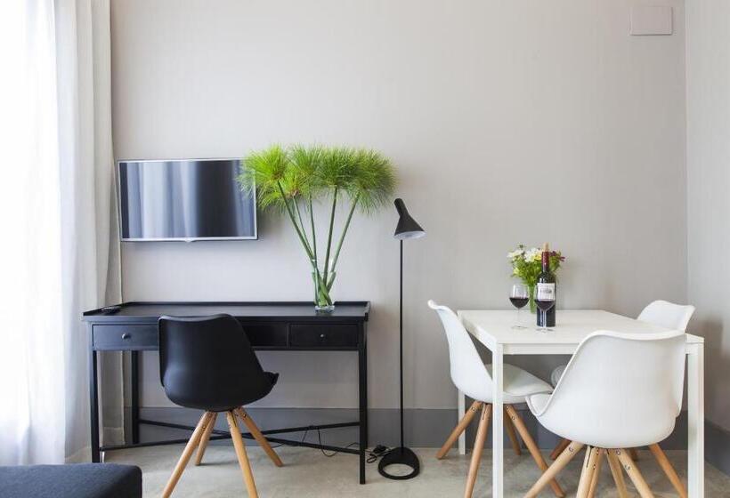 Студио Стандарт с Балконом, Kare No Apartments By Sitges Group