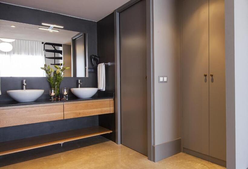 スーペリアスタジオ, Kare No Apartments By Sitges Group