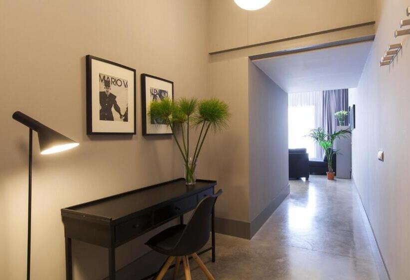 スーペリアスタジオ, Kare No Apartments By Sitges Group