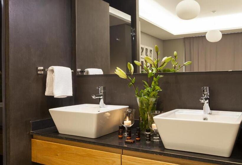 スタンダードスタジオ, Kare No Apartments By Sitges Group