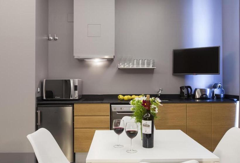 スタンダードスタジオ, Kare No Apartments By Sitges Group