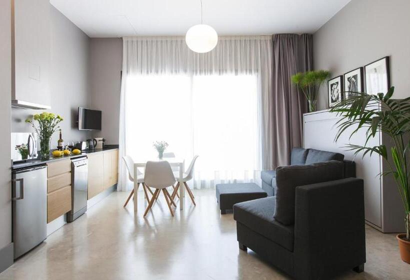 スーペリアスタジオ, Kare No Apartments By Sitges Group