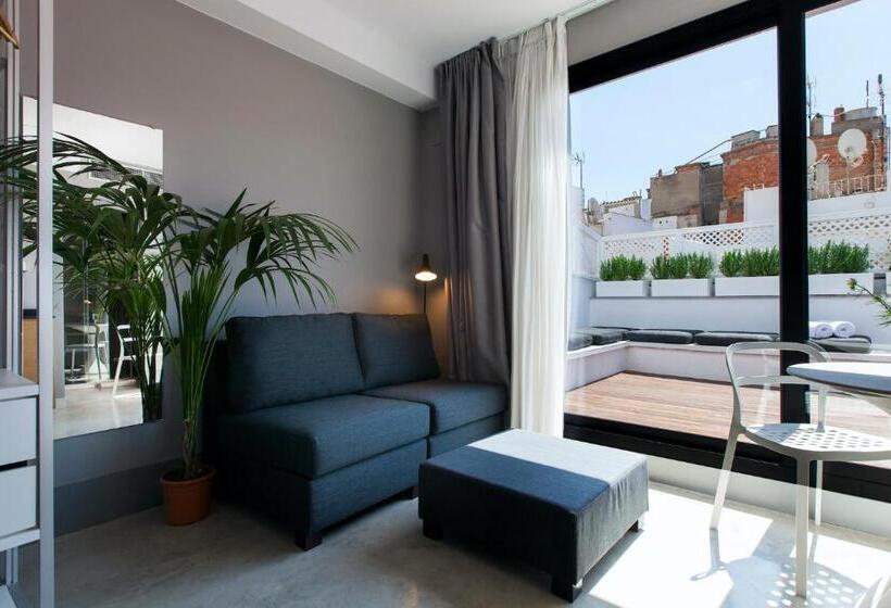 إستوديو قياسى مزودة بتراس, Kare No Apartments By Sitges Group