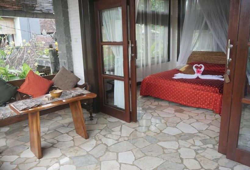 חדר סטנדרט עם מרפסת, Puri Cantik