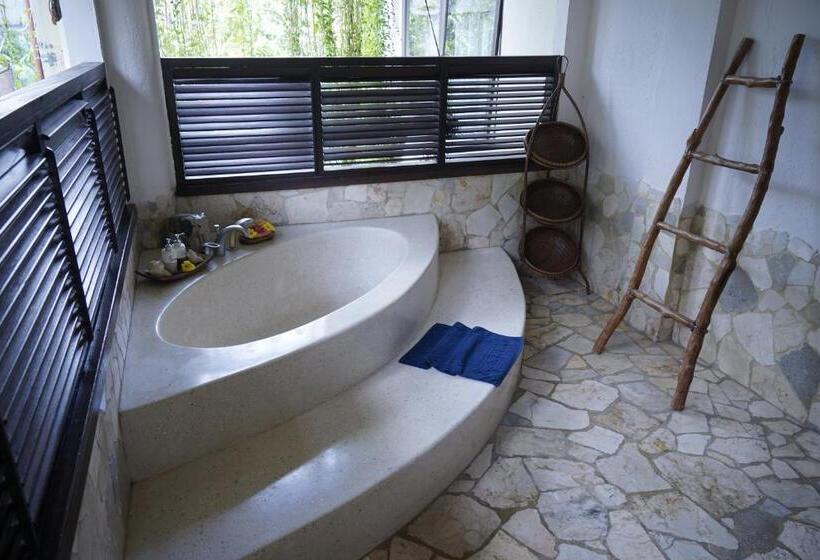 חדר דלוקס, Puri Cantik