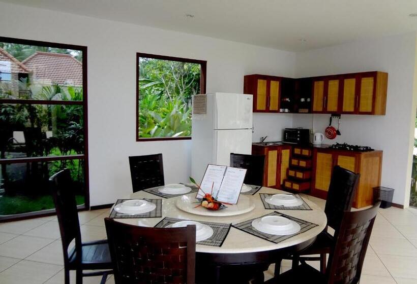 וילת 3 חדרי שינה עם בריכה, Orlowsky Discovery Candidasa