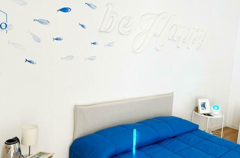 四人标准间, Samo Rooms