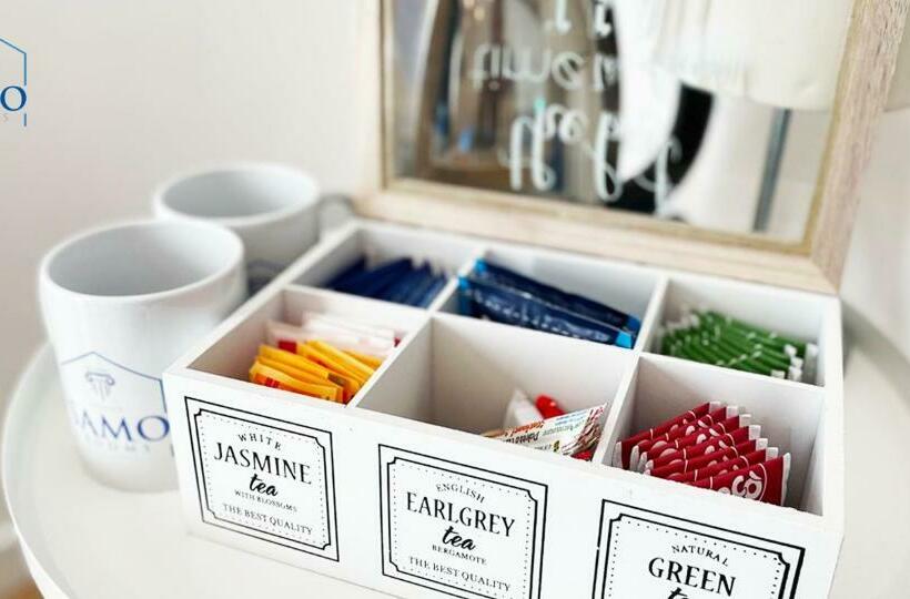 四人标准间, Samo Rooms