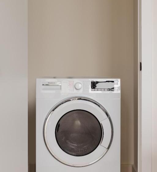 标准工作室, Sonder Onyx