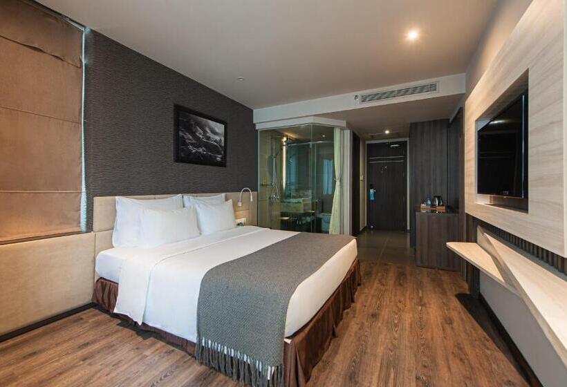 Deluxe Room Side Sea View