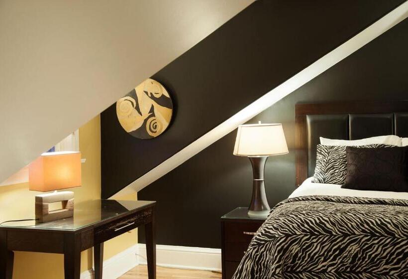 デラックスルーム, Leaside Manor