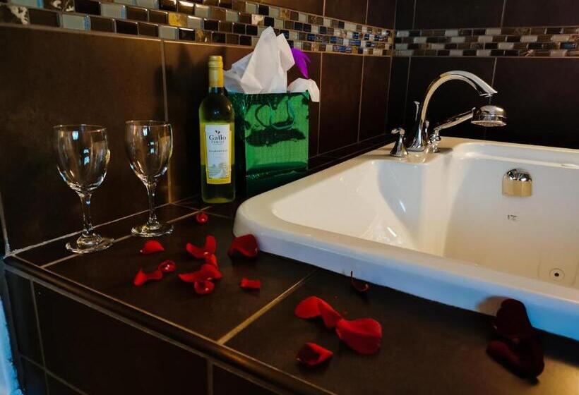 キングサイズベッドのスーペリアルーム, Leaside Manor